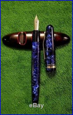 Delta Fusion 82 Blue Fountain Pen Steel Fine Point
