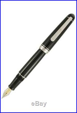 Delta Virtuosa Black Fountain Pen, 18K Gold Fusion Nib, Fine Point, New In Box