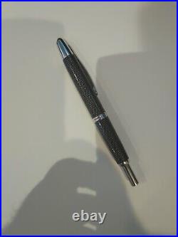 Genuine Pilot Vanishing Point Retractable Fountain Pen, Black Carbonesque