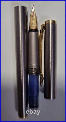 MONTBLANC Noblesse Fountain Pen 14K Gold Fine Point Nib