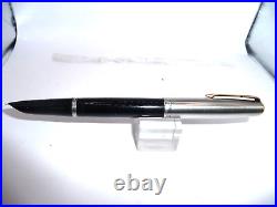 Parker Vintage 1945 Black 51 Fountain Pen works-fine point-vac fill