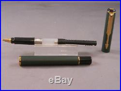 Parker Vintage 88 Matte Green Fountain Pen-fine point with converter-UK made