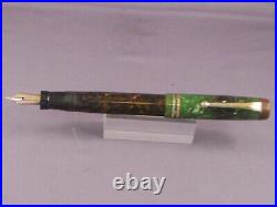 Parker Vintage Duofold Junior Fountain Pen-Jade Green fine point