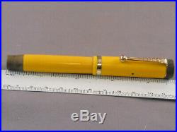 Parker Vintage Duofold Junior Fountain Pen-Yellow extra-fine point