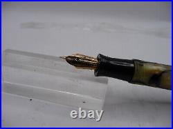 Parker Vintage Pearl and Black Ring Top Fountain pen-working-fine point