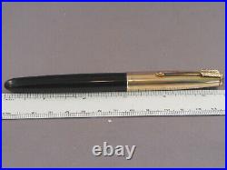 Parker Vintge 51 Black Gold Cap Fountain Pen-1950-working-fine point