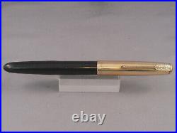Parker Vintge 51 Black Gold Cap Fountain Pen-1950-working-fine point