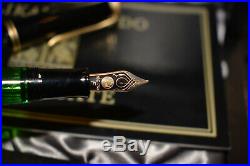 Pelikan Toledo M700 Fountain Pen Black & Gold Fine Point Special Edition NEW