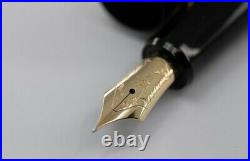 Pilot Custom 74 5 F 14k 585 Gold Nib Black fountain pen fine point