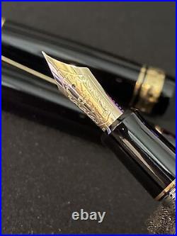 Pilot Custom 743 Fountain Pen in Black/Gold 14K Fine Point NEW in Box