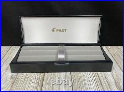 Pilot Custom 823 Fountain Pen Amber withGold Trim Fine Point