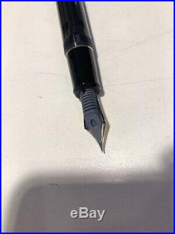 Pilot Custom 823 Fountain Pen Smoke black 14K Fine Point fountain pen