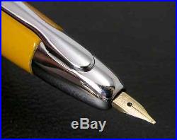 Pilot Namiki Vanishing Point Fountain Pen Fine nib DeepYellow Rhodium Accents