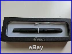 Pilot Vanishing Point Fountain Pen, Matte Black, 18k Extra Fine