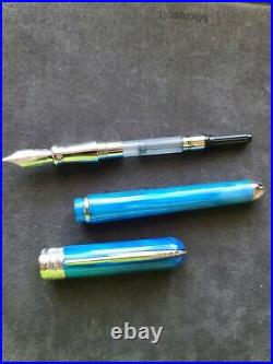 Pineider Avatar Fountain Pen, Neptune Blue, Fine Point