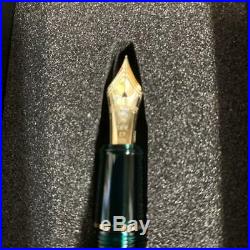 Platinum Fountain Pen # 3776 Century Pen point extra-fine laurel green