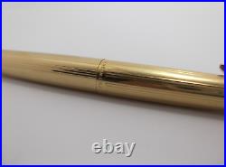 Sheaffer 727 Fountain Pen In Gold Wth 14 K Fine Point Triumph Nib