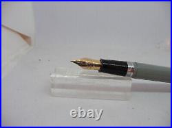 Sheaffer Vintage Snorkel Fountain Pen-Gray-working- fine point