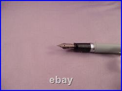 Sheaffer Vintage Snorkel Fountain Pen-Gray-working- fine point-F-6 stickered
