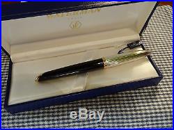 Waterman Carene Deluxe Black & Silver Fountain Pen 18k Fine Point Nib